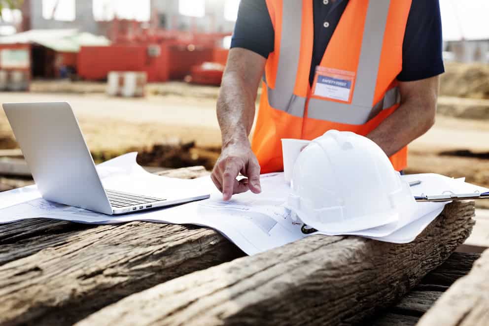 Managing Construction Projects Efficiently – Best Practices for Contractors & Site Managers